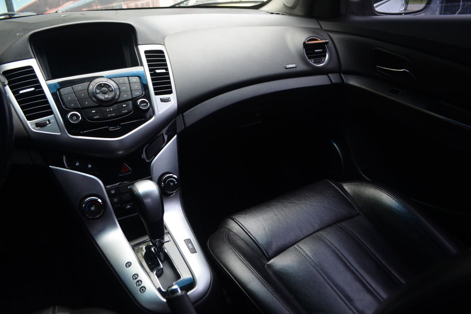 Продам Chevrolet Cruze 2011 года в Киеве