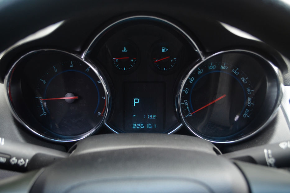 Продам Chevrolet Cruze 2011 года в Киеве