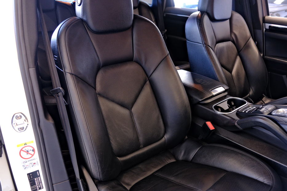 Продам Porsche Cayenne Hybrid 2012 года в Одессе