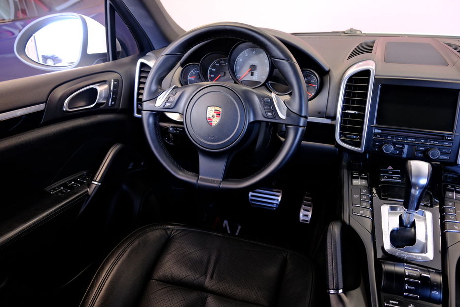 Продам Porsche Cayenne Hybrid 2012 года в Одессе