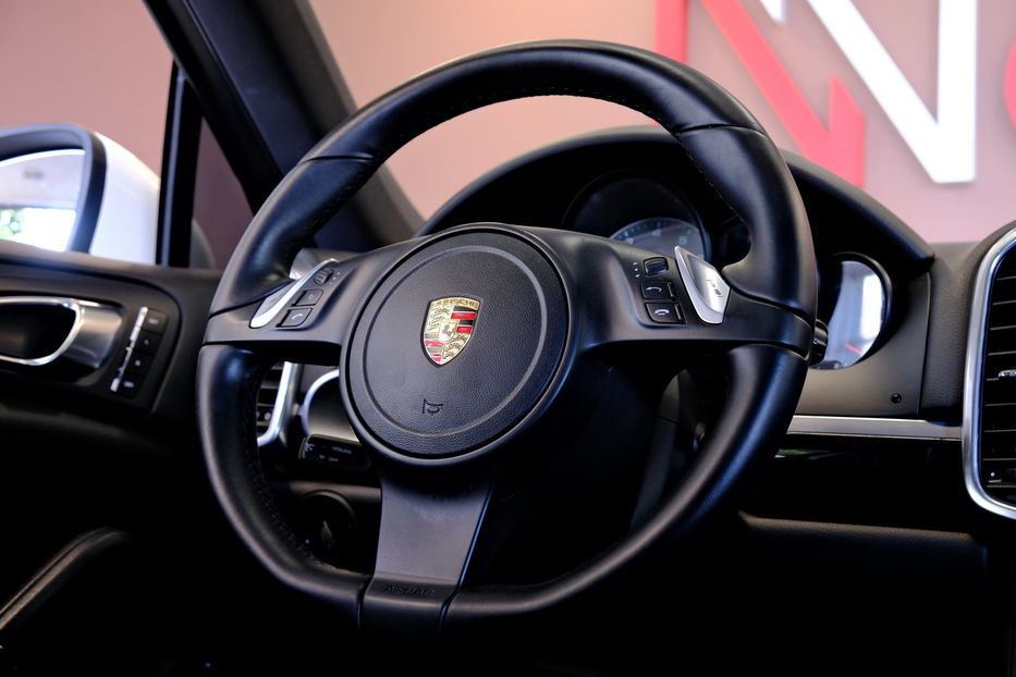 Продам Porsche Cayenne Hybrid 2012 года в Одессе
