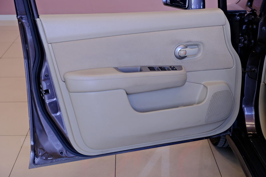 Продам Nissan TIIDA 2009 года в Одессе