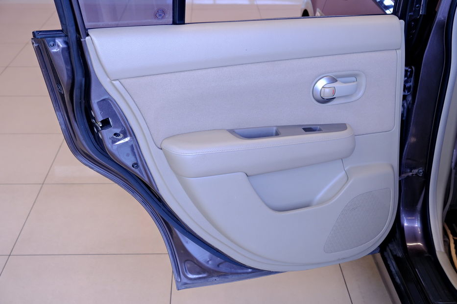 Продам Nissan TIIDA 2009 года в Одессе