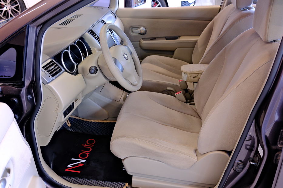 Продам Nissan TIIDA 2009 года в Одессе