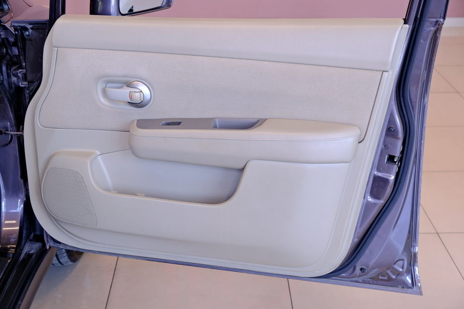 Продам Nissan TIIDA 2009 года в Одессе