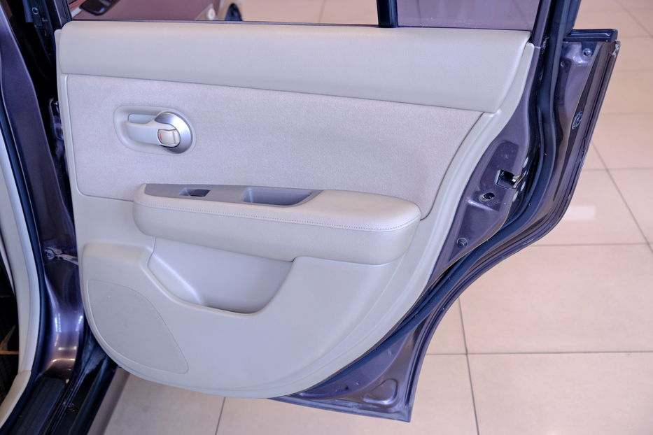 Продам Nissan TIIDA 2009 года в Одессе