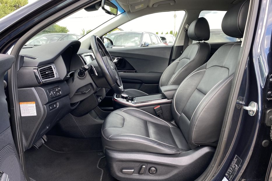 Продам Kia Niro 64kWhМакс.комплектаціяPrestige 2020 года в Львове