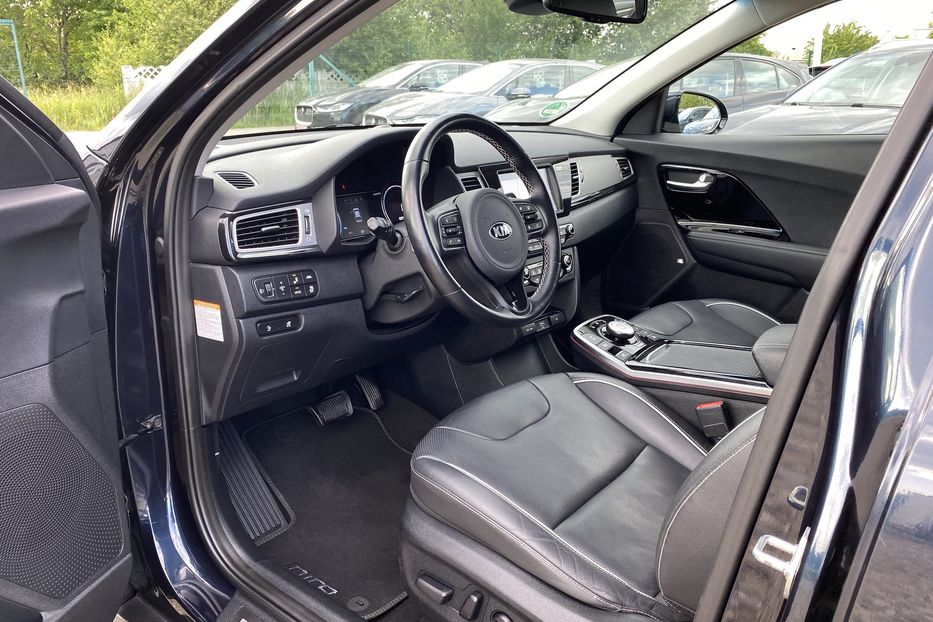 Продам Kia Niro 64kWhМакс.комплектаціяPrestige 2020 года в Львове