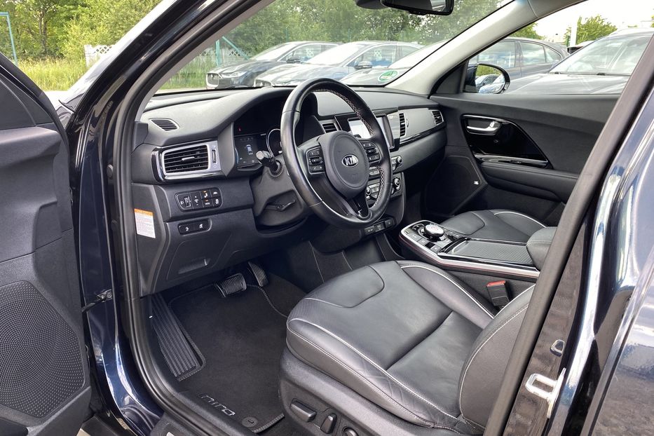 Продам Kia Niro 64kWhМакс.комплектаціяPrestige 2020 года в Львове