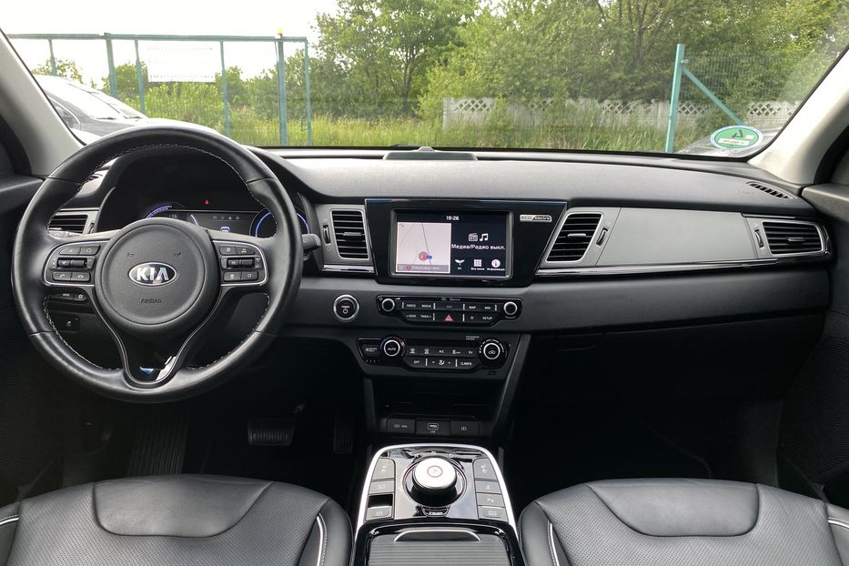 Продам Kia Niro 64kWhМакс.комплектаціяPrestige 2020 года в Львове