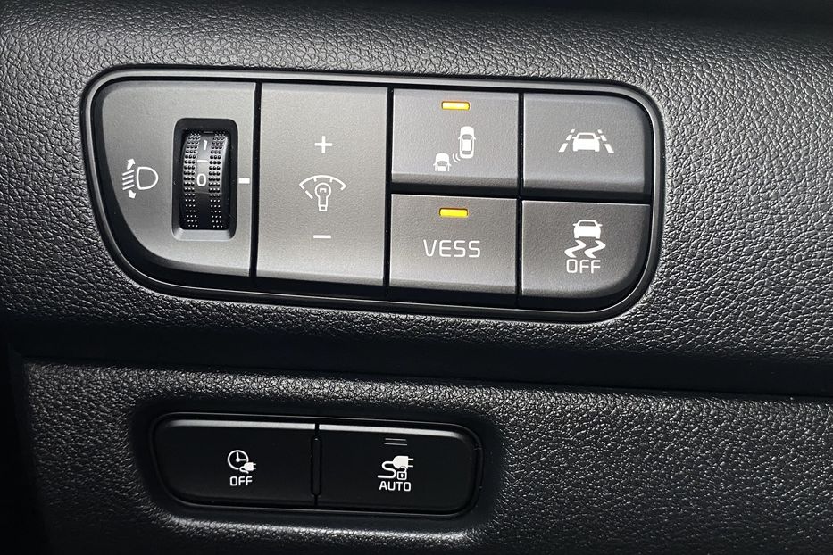 Продам Kia Niro 64kWhМакс.комплектаціяPrestige 2020 года в Львове