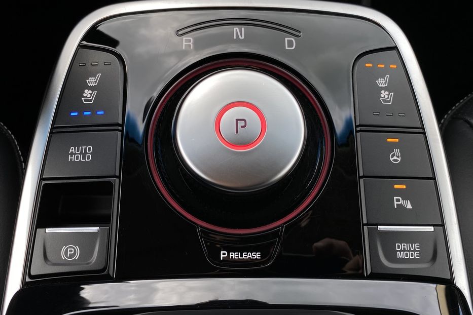 Продам Kia Niro 64kWhМакс.комплектаціяPrestige 2020 года в Львове