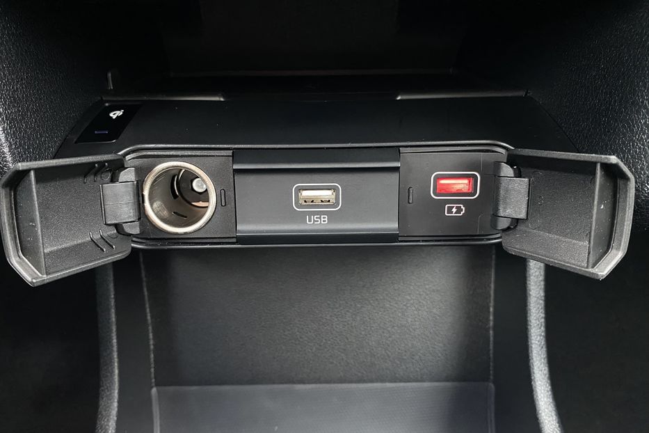Продам Kia Niro 64kWhМакс.комплектаціяPrestige 2020 года в Львове