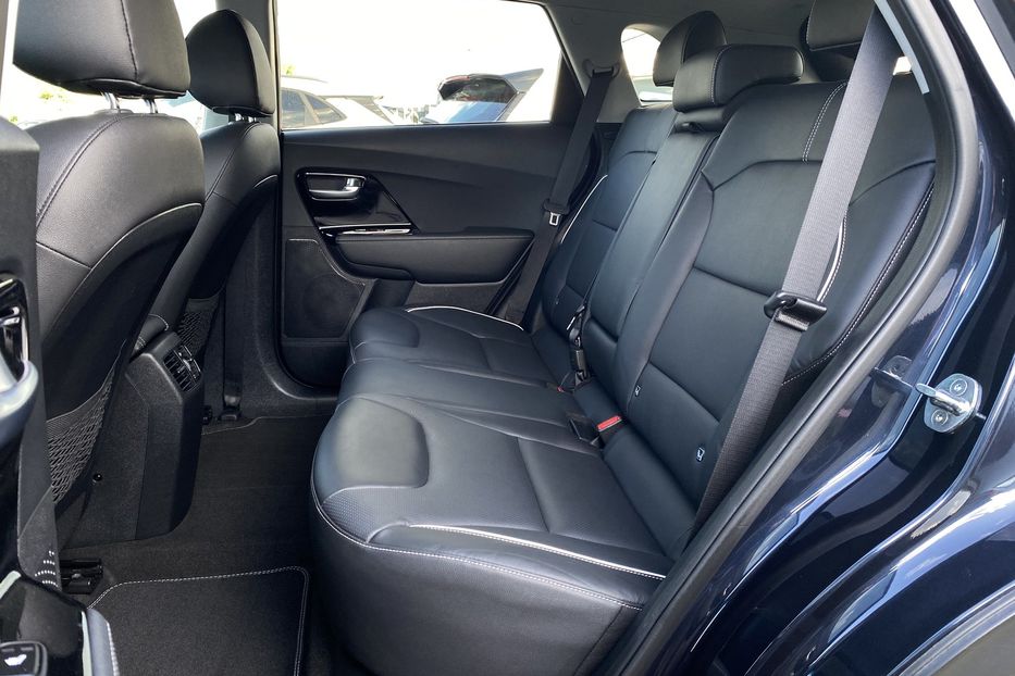Продам Kia Niro 64kWhМакс.комплектаціяPrestige 2020 года в Львове