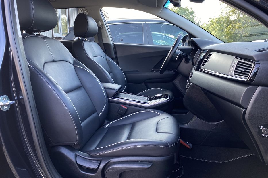 Продам Kia Niro 64kWhМакс.комплектаціяPrestige 2020 года в Львове