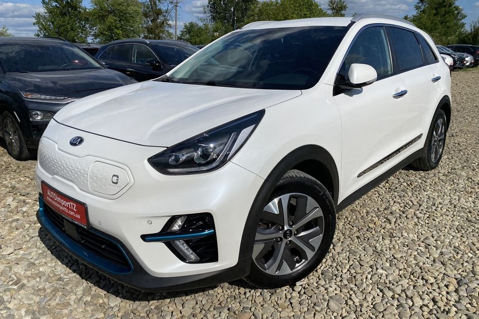 Продам Kia Niro 64 kWh Макс. комплектація 2021 года в Львове