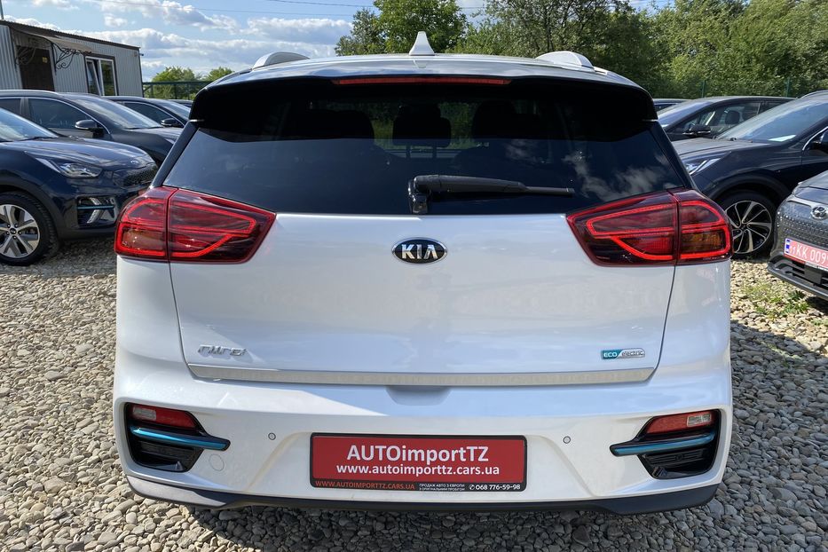 Продам Kia Niro 64 kWh Макс. комплектація 2021 года в Львове