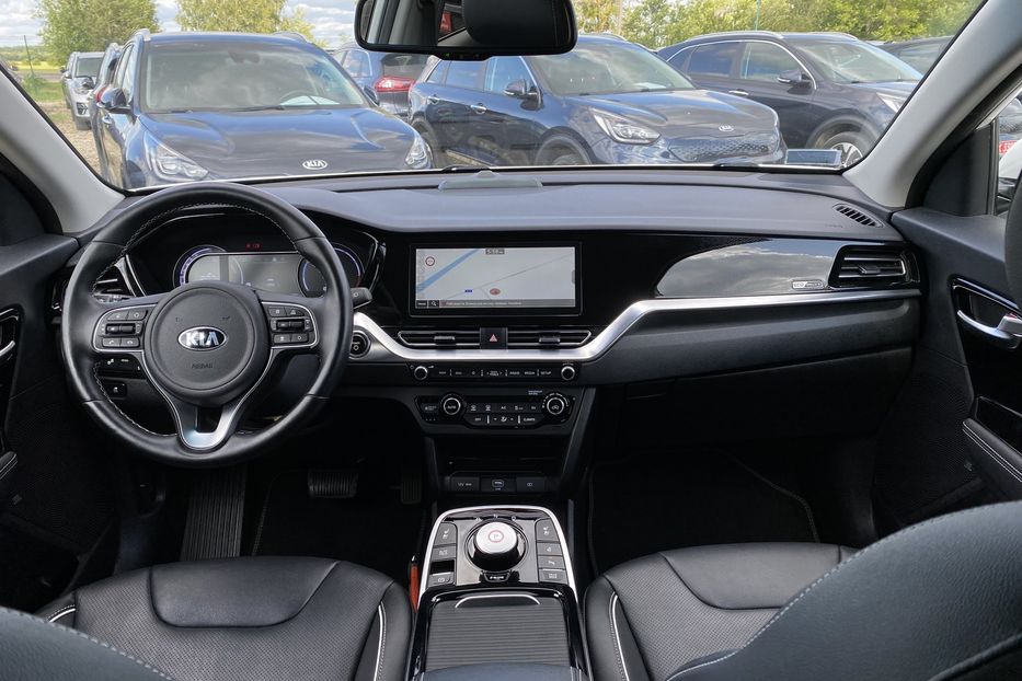 Продам Kia Niro 64 kWh Макс. комплектація 2021 года в Львове
