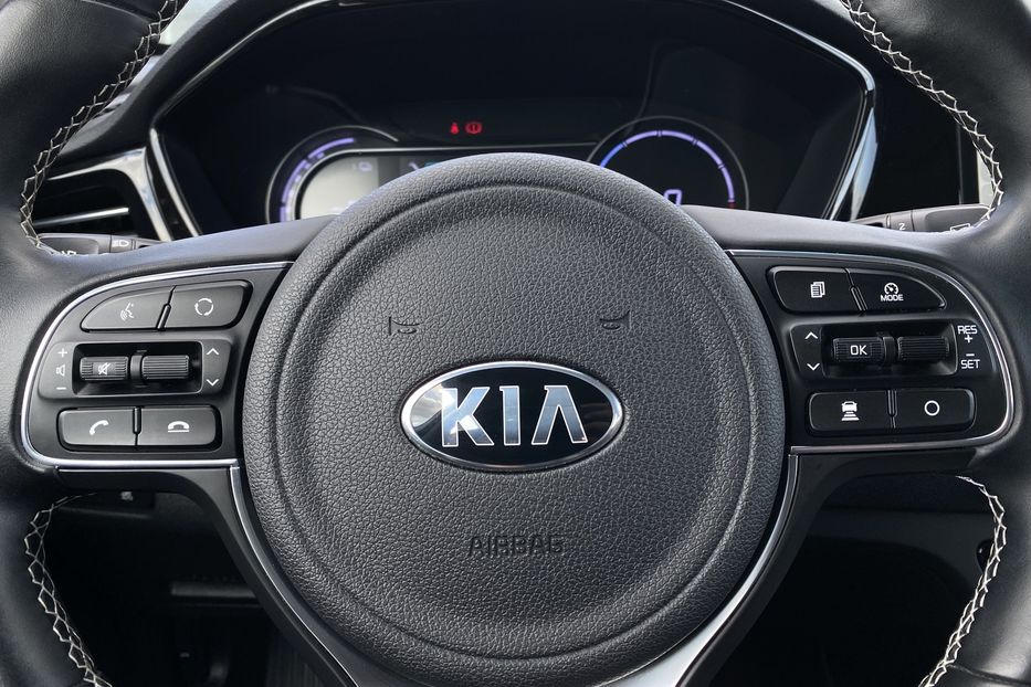 Продам Kia Niro 64 kWh Макс. комплектація 2021 года в Львове