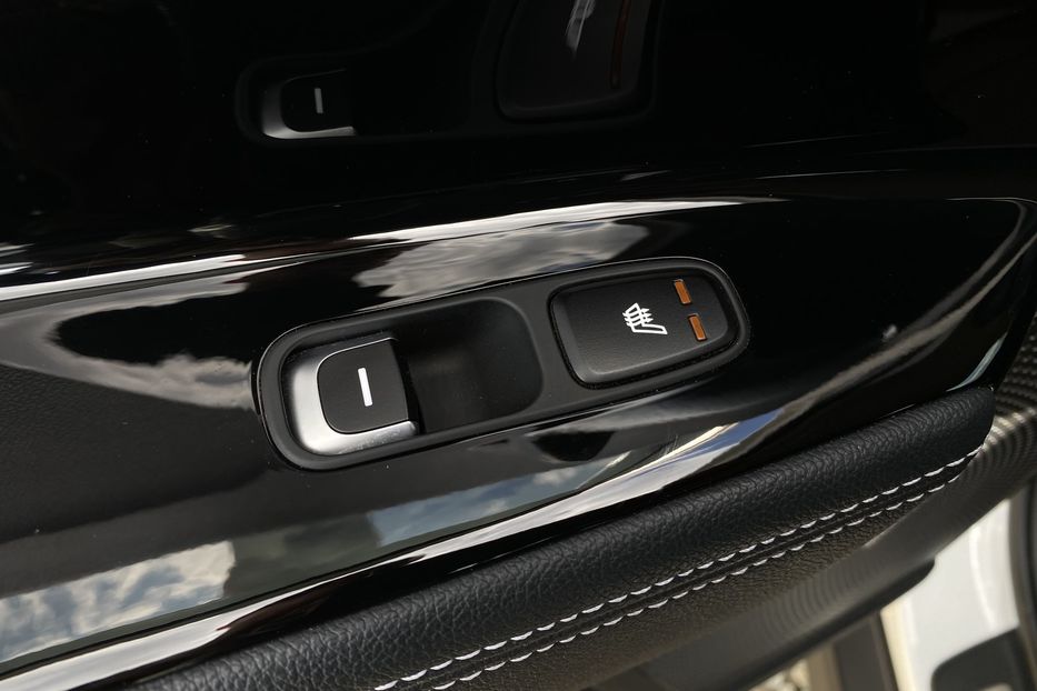 Продам Kia Niro 64 kWh Макс. комплектація 2021 года в Львове
