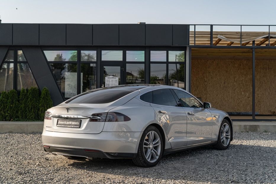 Продам Tesla Model S Signature 2012 года в Черновцах