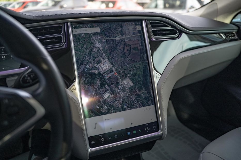 Продам Tesla Model S Signature 2012 года в Черновцах