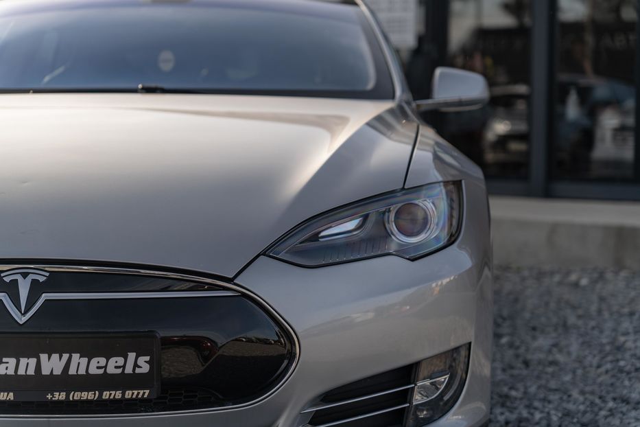 Продам Tesla Model S Signature 2012 года в Черновцах