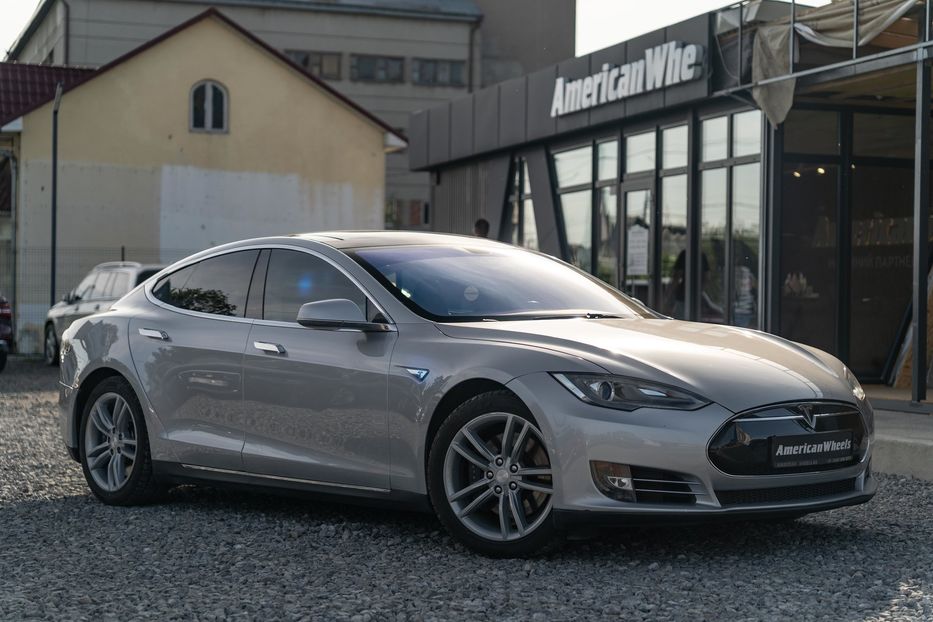 Продам Tesla Model S Signature 2012 года в Черновцах