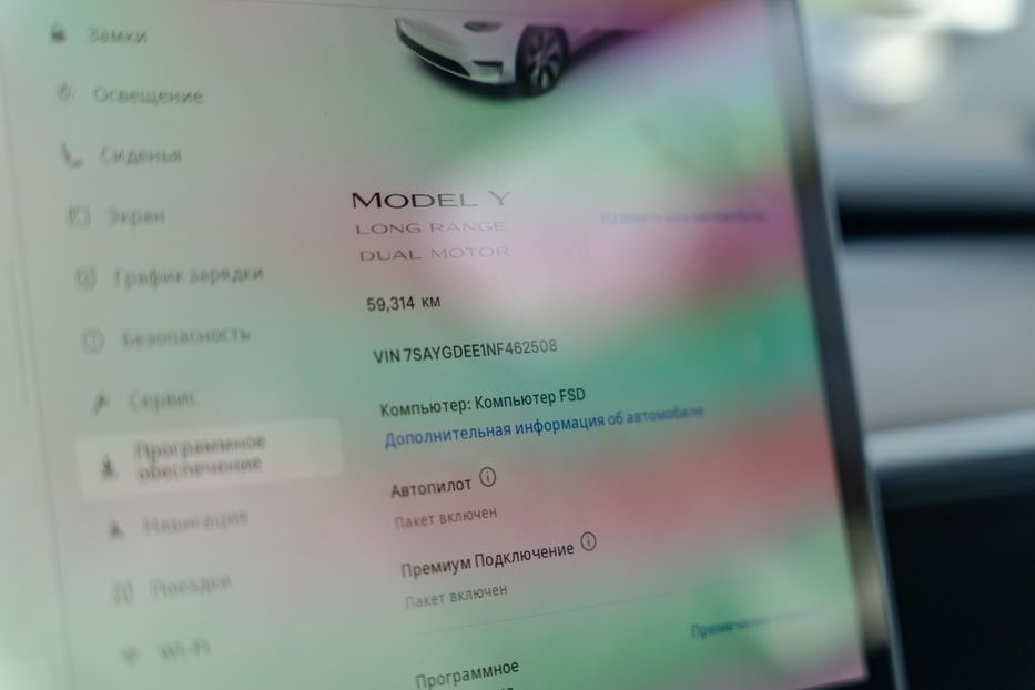 Продам Tesla Model Y Long Range Dual Motor 2022 года в Черновцах