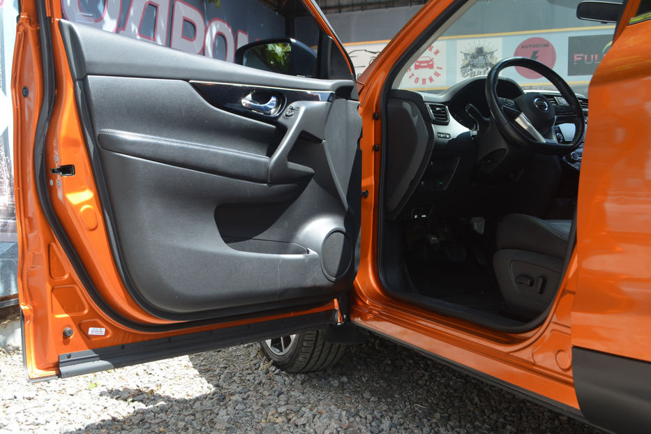 Продам Nissan Rogue 2017 года в Киеве