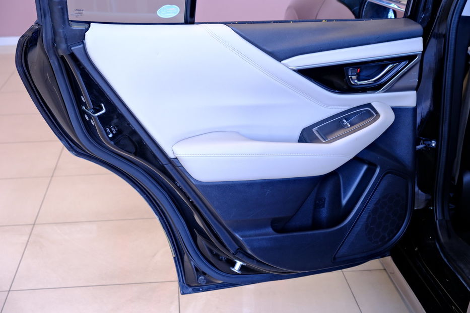 Продам Subaru Legacy 2023 года в Одессе