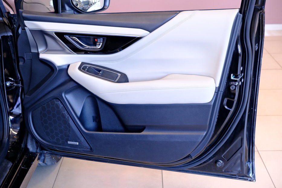 Продам Subaru Legacy 2023 года в Одессе