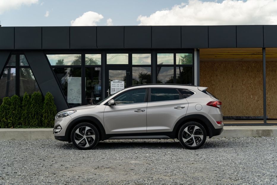 Продам Hyundai Tucson 2017 года в Черновцах