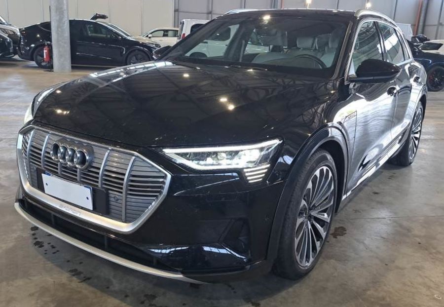 Продам Audi E-Tron 2022 года в Львове