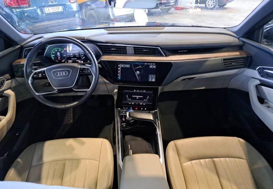 Продам Audi E-Tron 2022 года в Львове