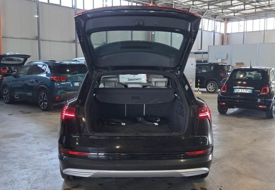 Продам Audi E-Tron 2022 года в Львове
