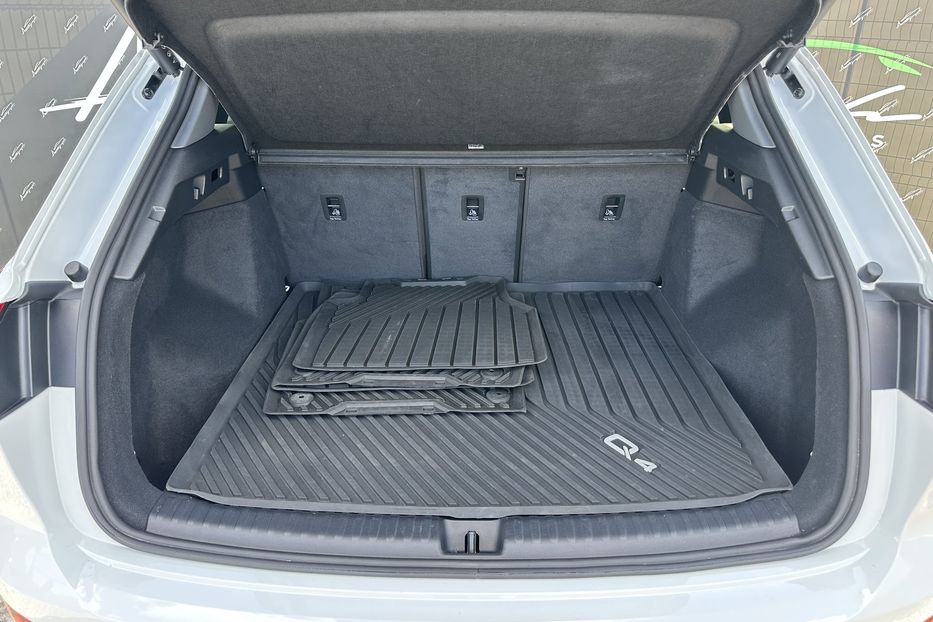 Продам Audi E-Tron Q4 Quattro 2024 года в Киеве