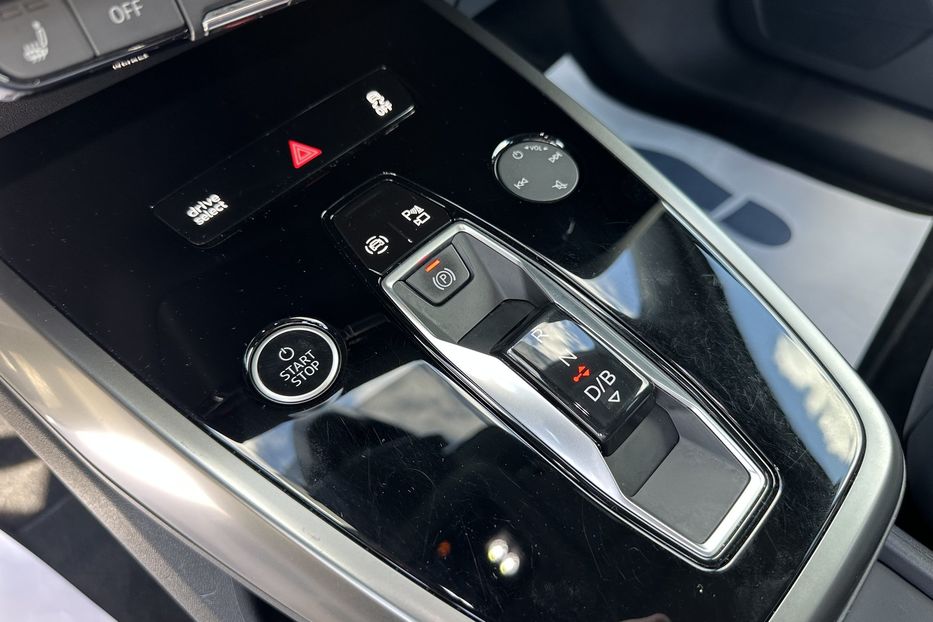 Продам Audi E-Tron Q4 Quattro 2024 года в Киеве