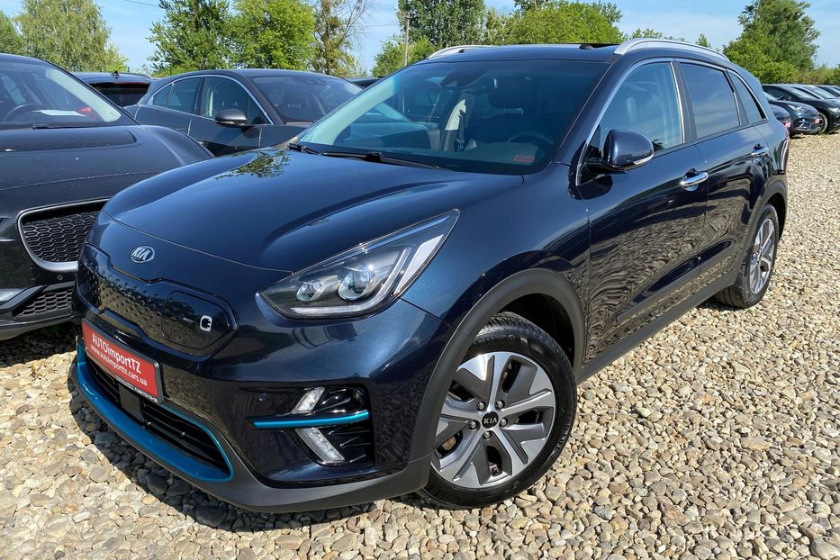 Продам Kia Niro 64кВт Макс.компл.Prestige Люк 2021 года в Львове