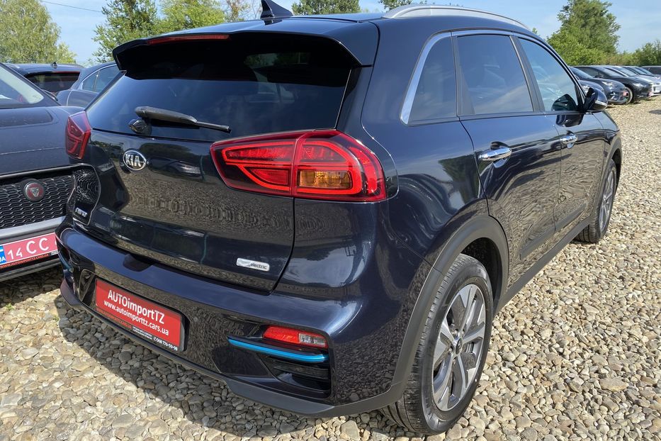 Продам Kia Niro 64кВт Макс.компл.Prestige Люк 2021 года в Львове