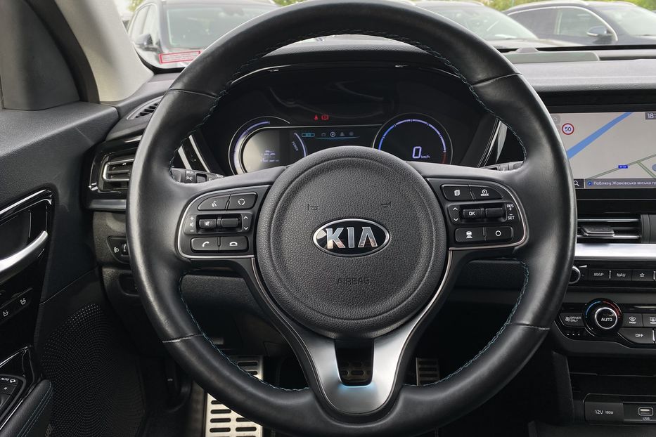 Продам Kia Niro 64кВт Макс.компл.Prestige Люк 2021 года в Львове
