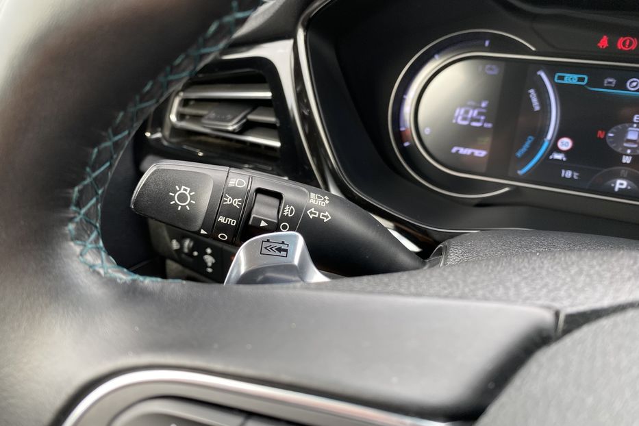 Продам Kia Niro 64кВт Макс.компл.Prestige Люк 2021 года в Львове