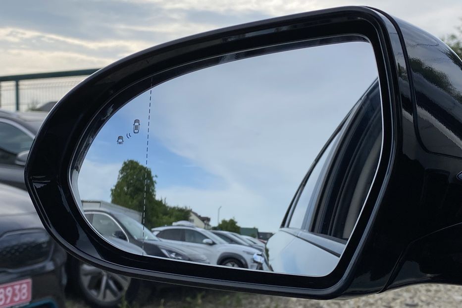 Продам Kia Niro 64кВт Макс.компл.Prestige Люк 2021 года в Львове