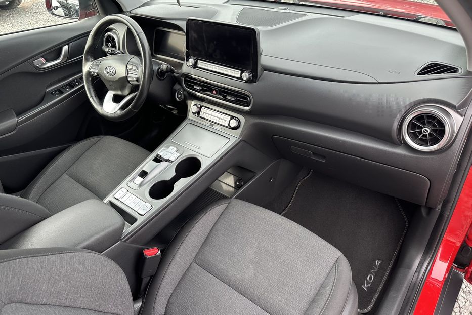 Продам Hyundai Kona 64квт Prime 2021 года в Львове