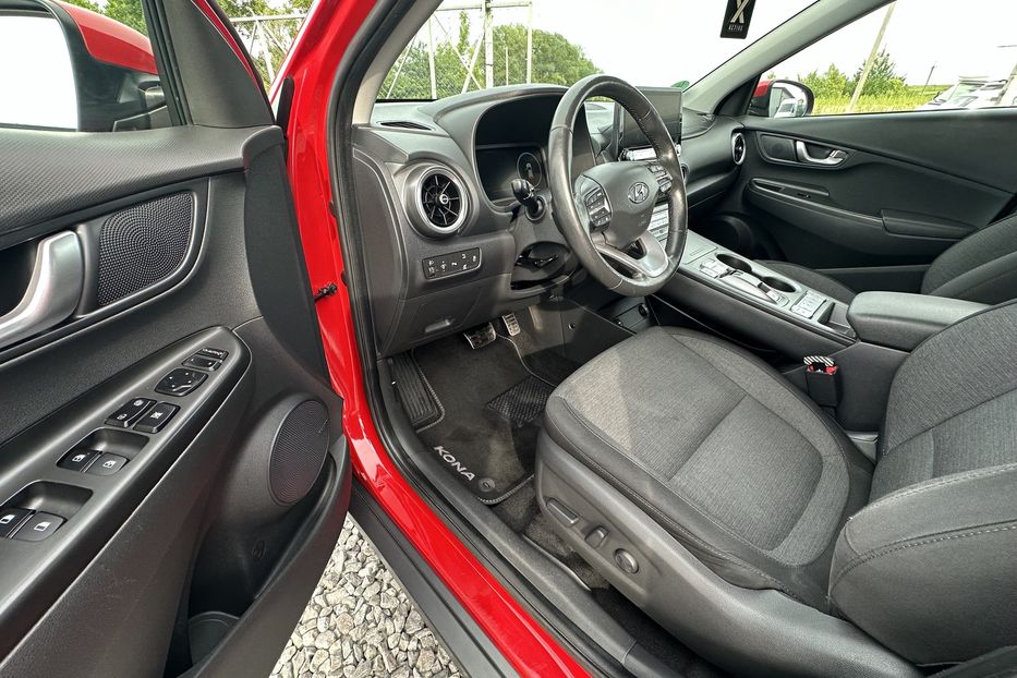 Продам Hyundai Kona 64квт Prime 2021 года в Львове