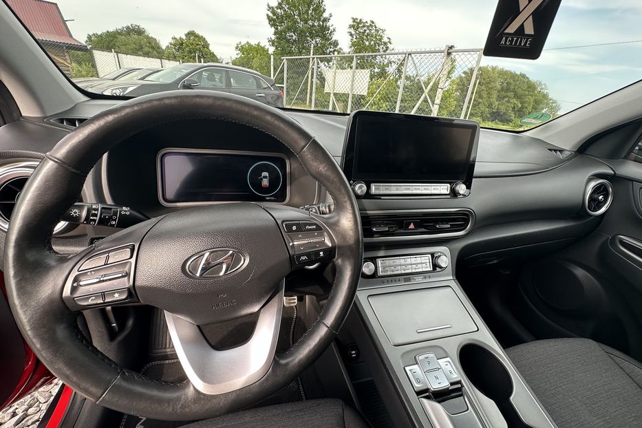Продам Hyundai Kona 64квт Prime 2021 года в Львове