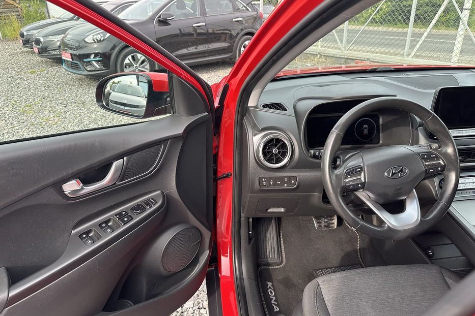 Продам Hyundai Kona 64квт Prime 2021 года в Львове