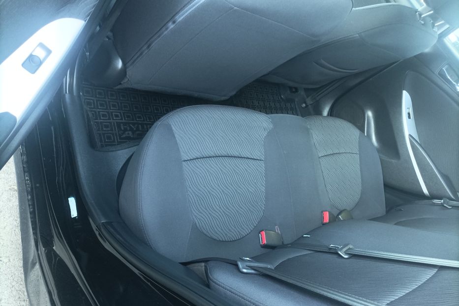 Продам Hyundai Accent  офицал 2012 года в Одессе