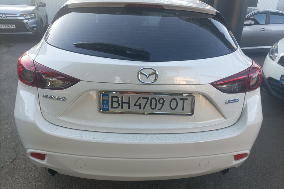Продам Mazda 3 2015 года в Одессе