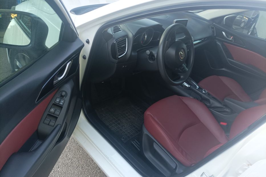 Продам Mazda 3 2015 года в Одессе
